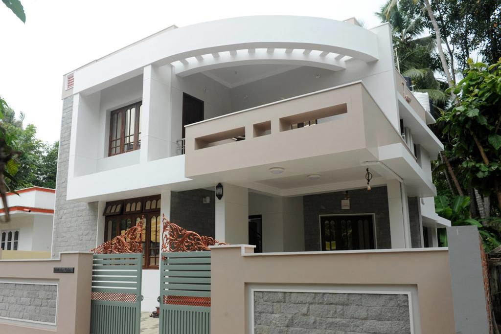 Moksha Homestay Thiruvananthapuram Bagian luar foto
